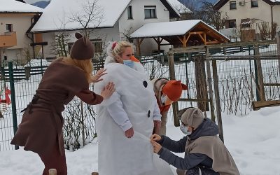 Nasmejani sneženi mož